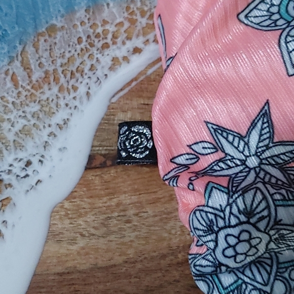 XL REVERSIBLE la Vie en Rose bikini top - Picture 5 of 5